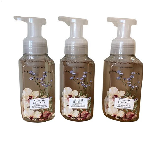 Bath & Body Works Bath & Body Bath Body Works Almond Blossom